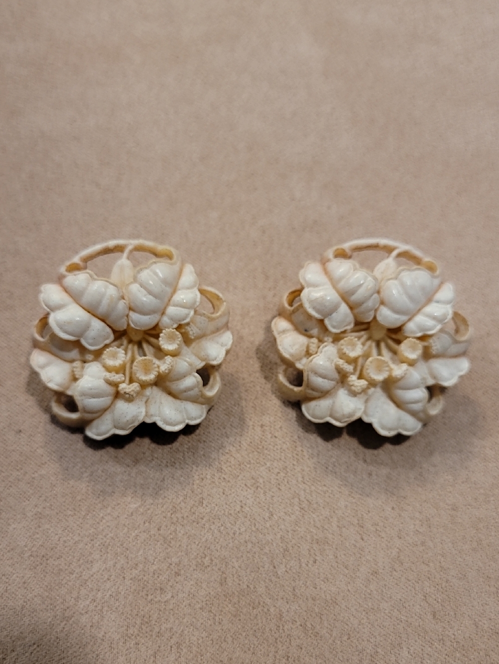 Earrings Carved? Vintage Antique Clip Featherweights